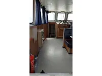 Kapal kerja keur dijual