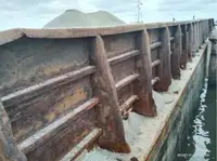 Tongkang keur dijual