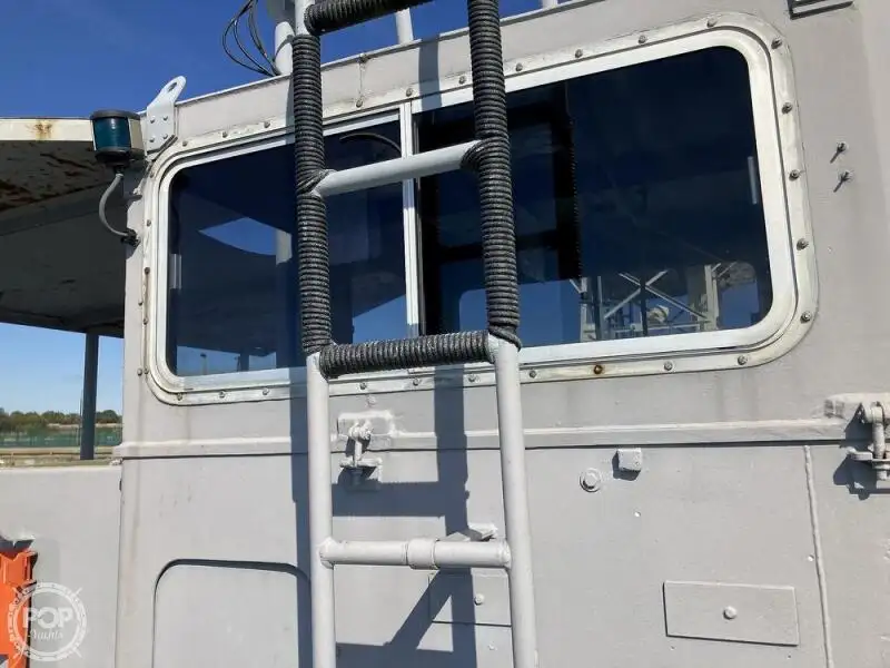 Kapal pendaratan, tangki keur dijual