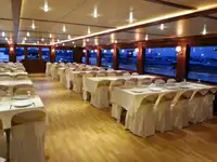 Kapal pesiar keur dijual