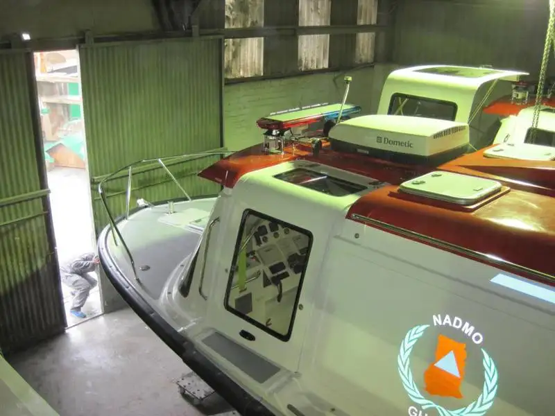 Kapal penyelamat keur dijual