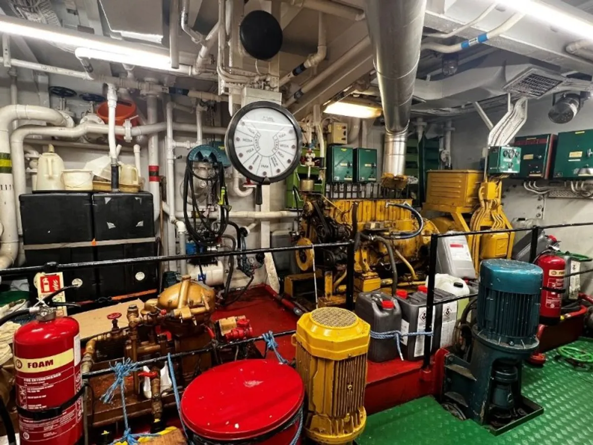 Kapal tunda keur dijual