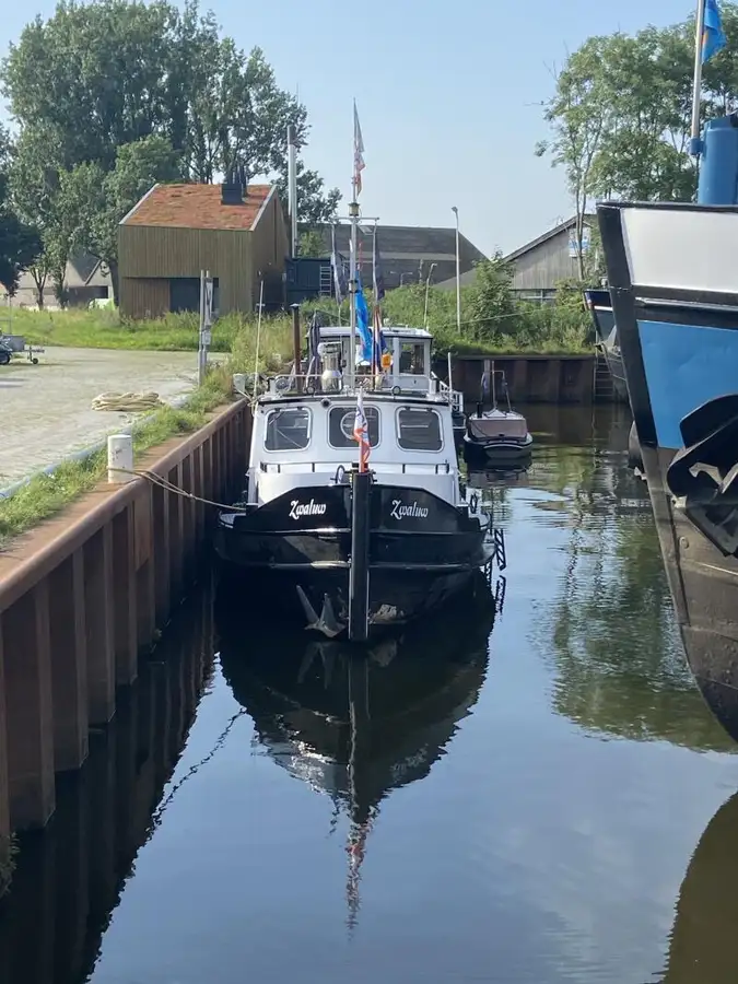 Kapal penarik keur dijual