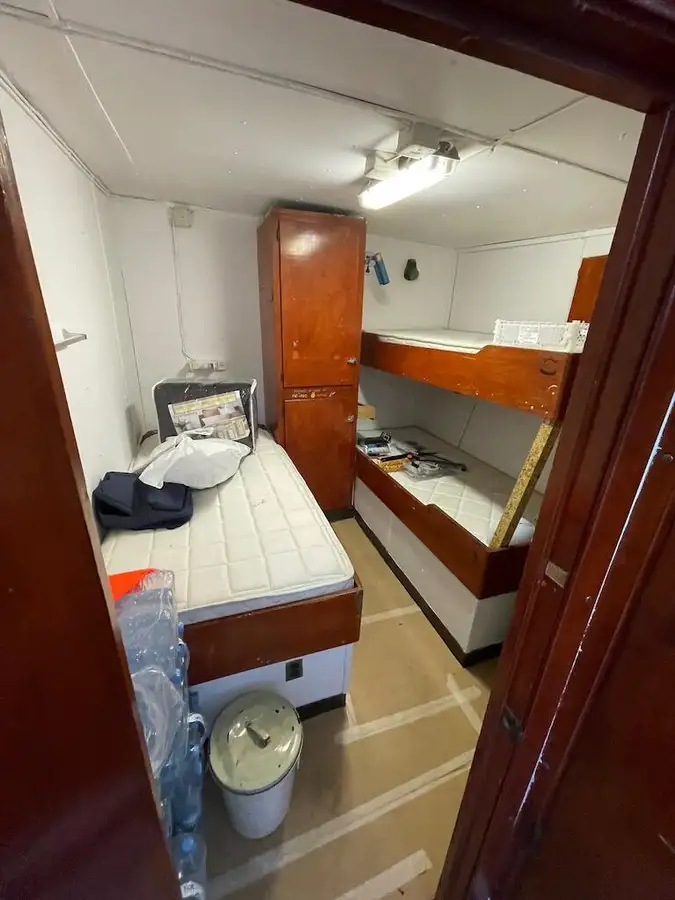 Kapal kontainer keur dijual