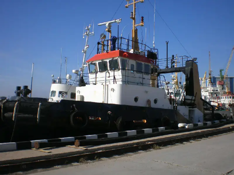 Kapal penarik keur dijual