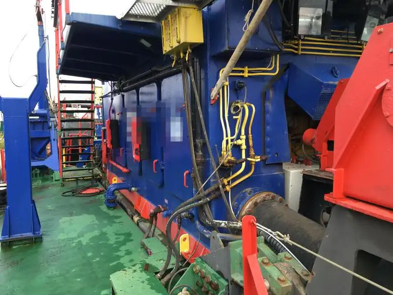 Kapal keruk keur dijual