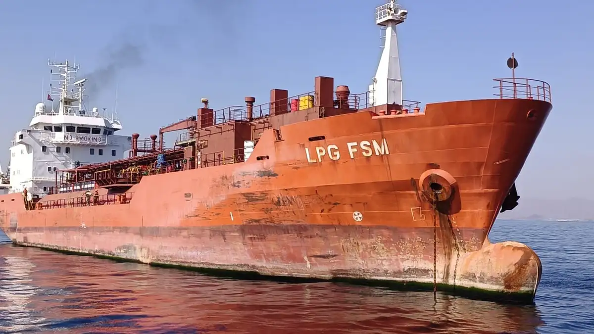 Kapal pangangkut LNG keur dijual
