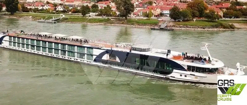 Kapal pesiar keur dijual