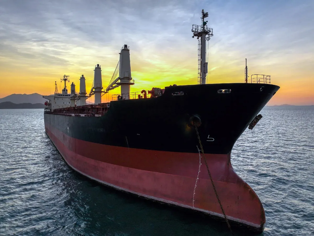Kapal pangangkut barang curah keur dijual