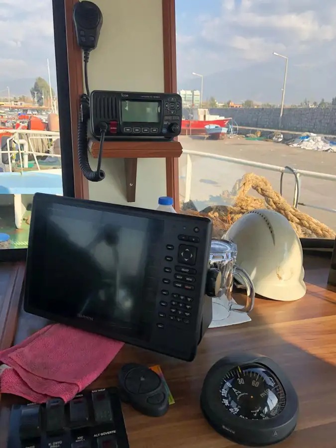 Kapal kerja keur dijual