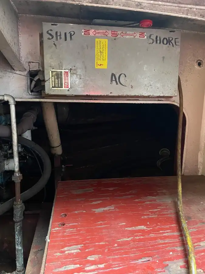 Kapal penarik keur dijual