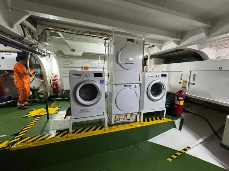 Kapal kontainer keur dijual