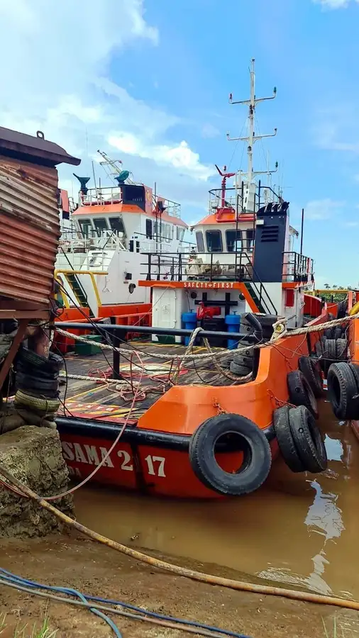 Kapal penarik keur dijual