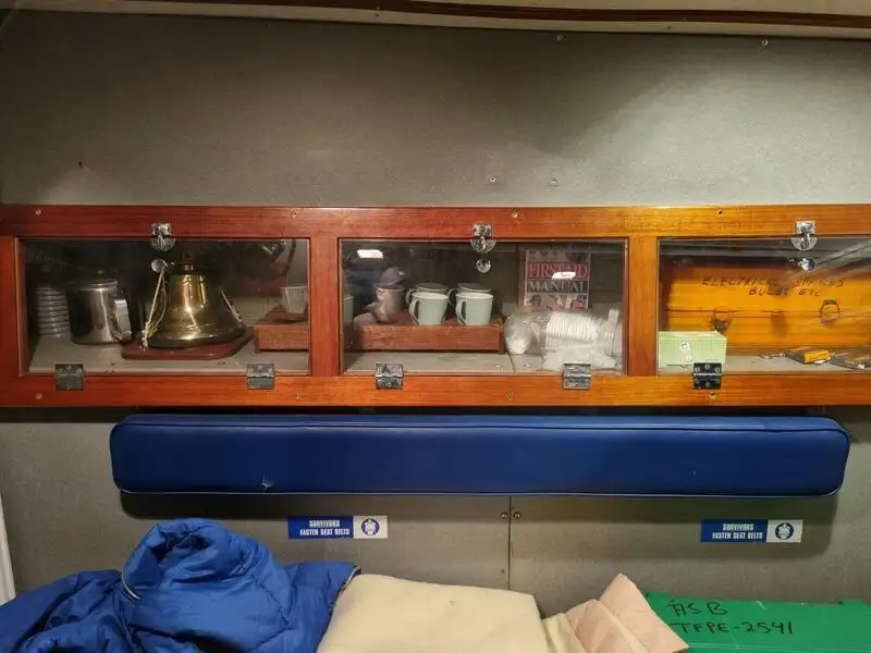 Kapal penyelamat keur dijual