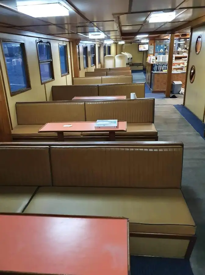 Kapal RoPax keur dijual
