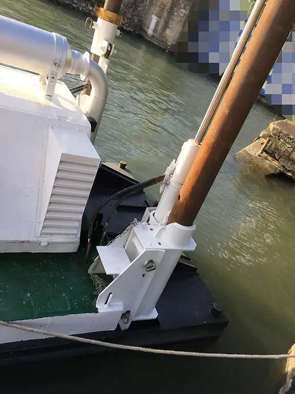 Kapal keruk keur dijual