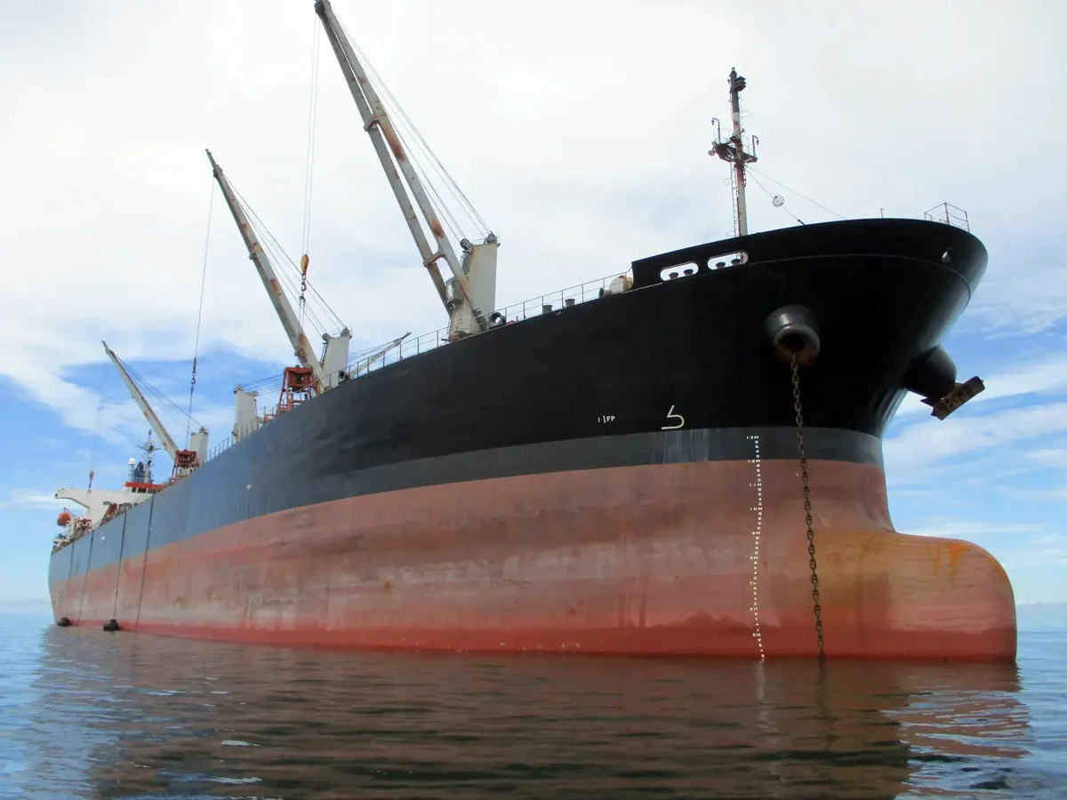 Kapal pangangkut barang curah keur dijual
