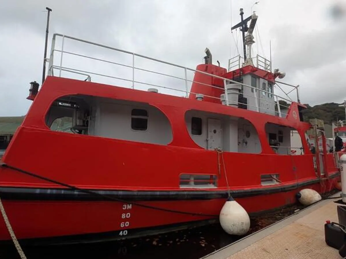 Kapal survei keur dijual