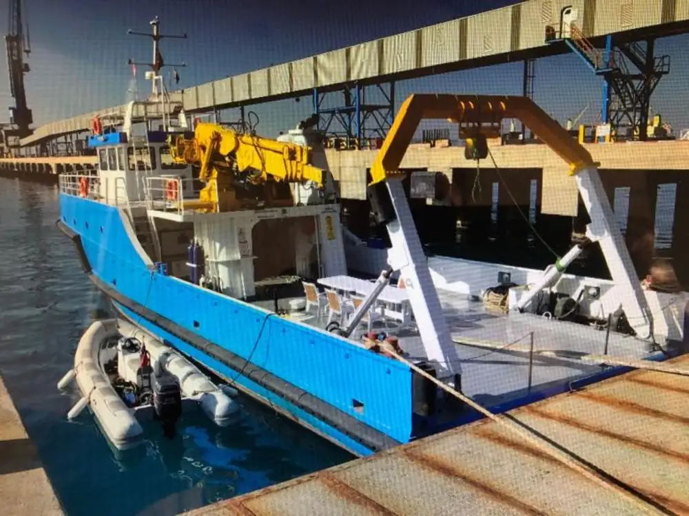 Kapal kerja keur dijual