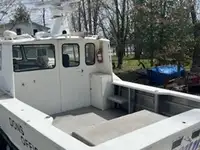 Kapal kerja keur dijual