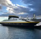 Kapal Ferry pikeun dijual
