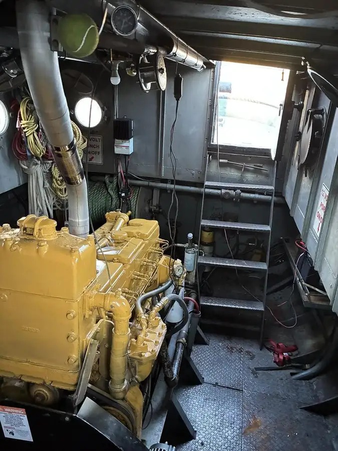 Kapal penarik keur dijual
