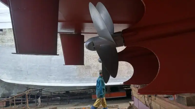 Kapal kru keur dijual