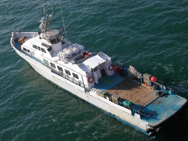 Kapal kru keur dijual