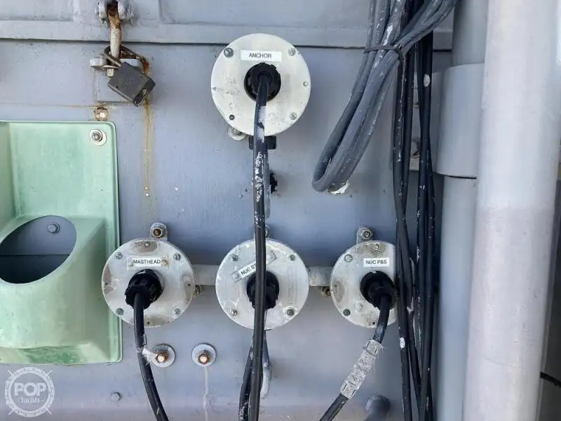 Kapal pendaratan, tangki keur dijual