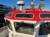 Kapal kerja keur dijual