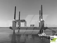Kapal wadahna pikeun dijual
