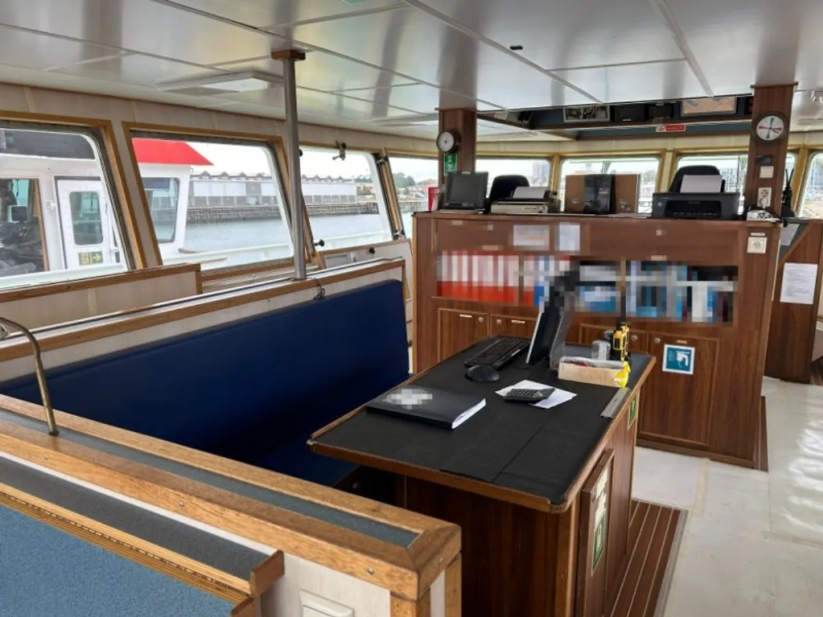 Kapal pasokan keur dijual