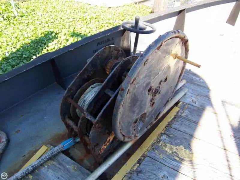 Kapal penarik keur dijual