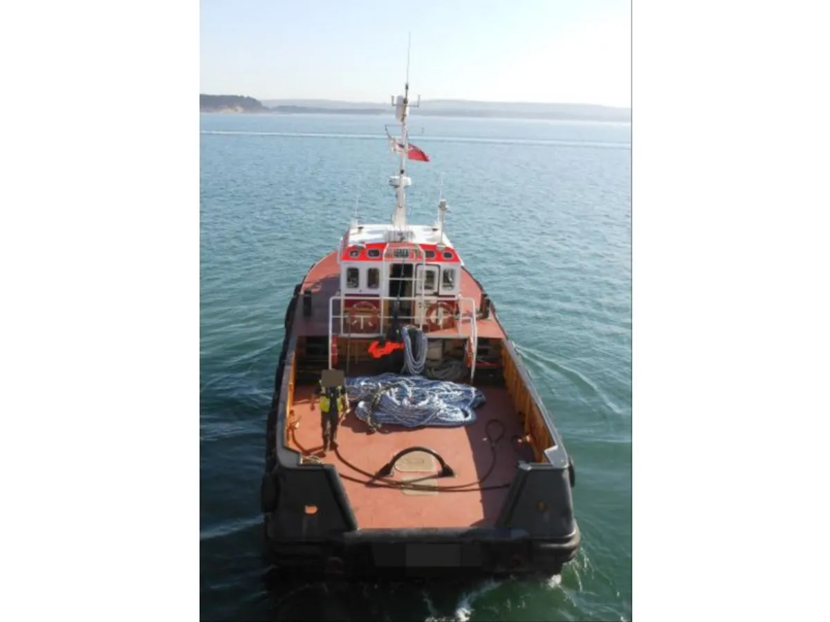 Kapal tunda keur dijual