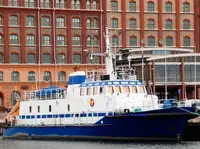 Kapal Ferry pikeun dijual