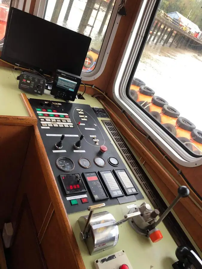 Kapal penarik keur dijual
