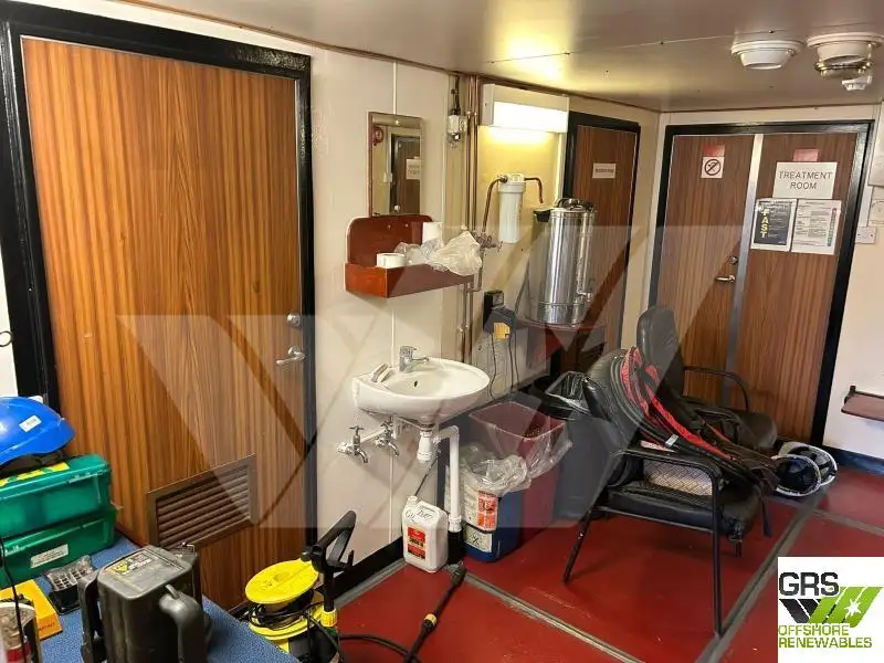 Kapal pasokan keur dijual