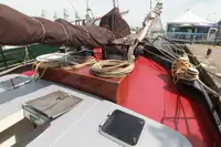 Hotél ngambang keur dijual