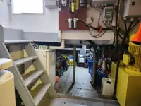Kapal kerja keur dijual