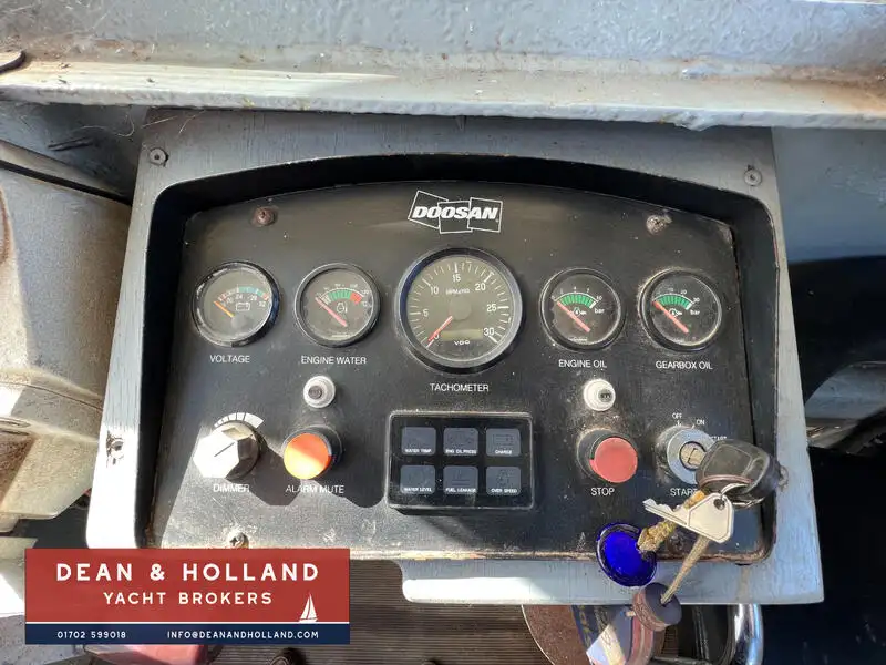 Kapal penarik keur dijual