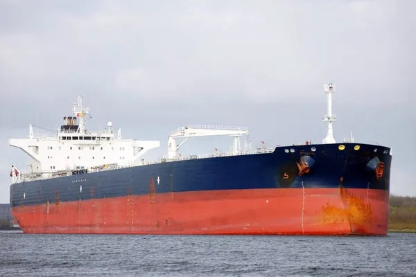 Oil/Chemical tanker for sale
