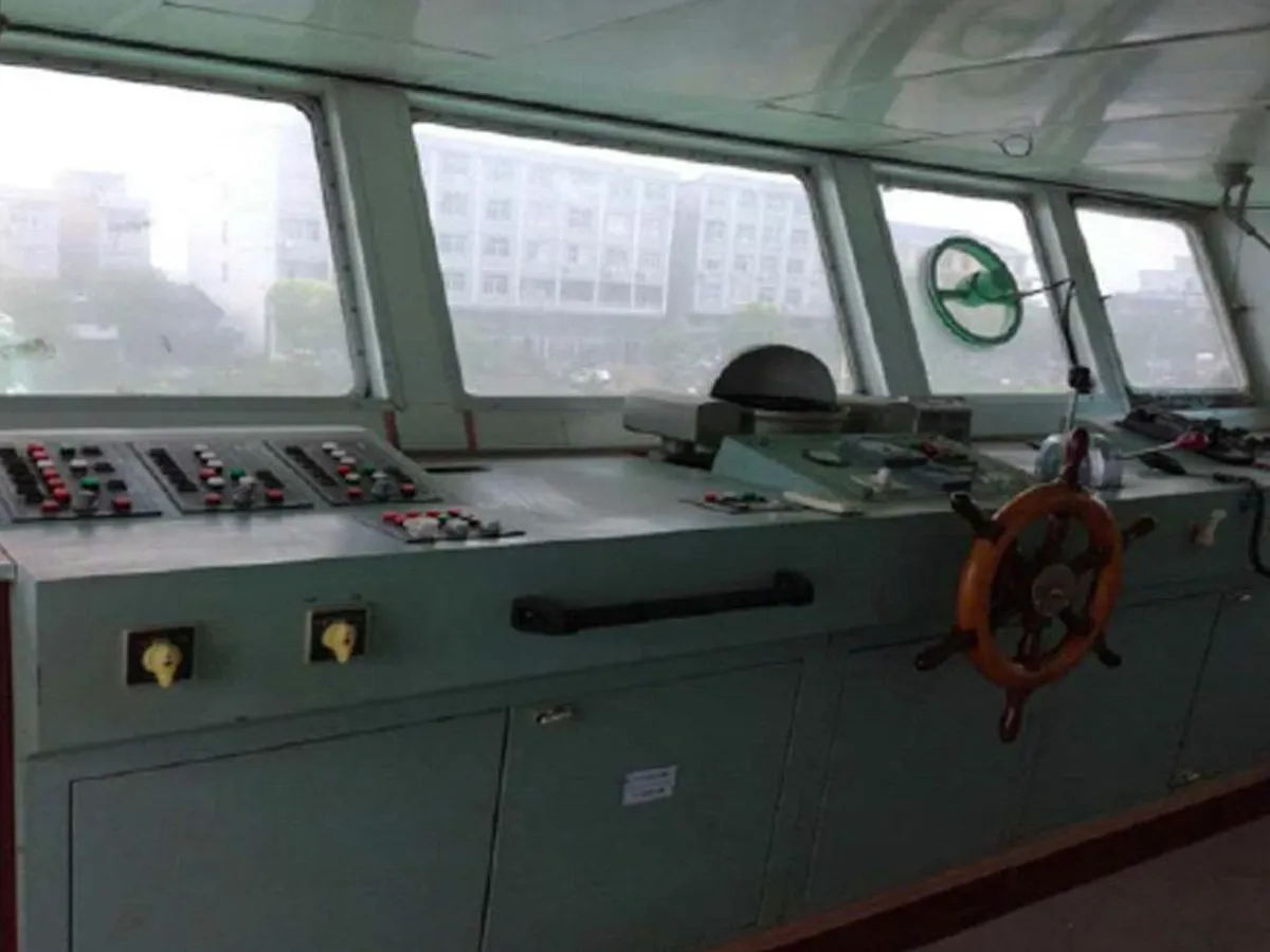 Kapal tangki produk pangan keur dijual