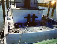 Kapal pasokan keur dijual