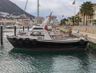 Trawler pikeun dijual