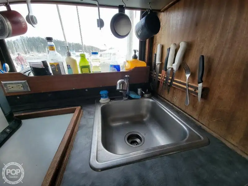 Kapal penyelamat keur dijual