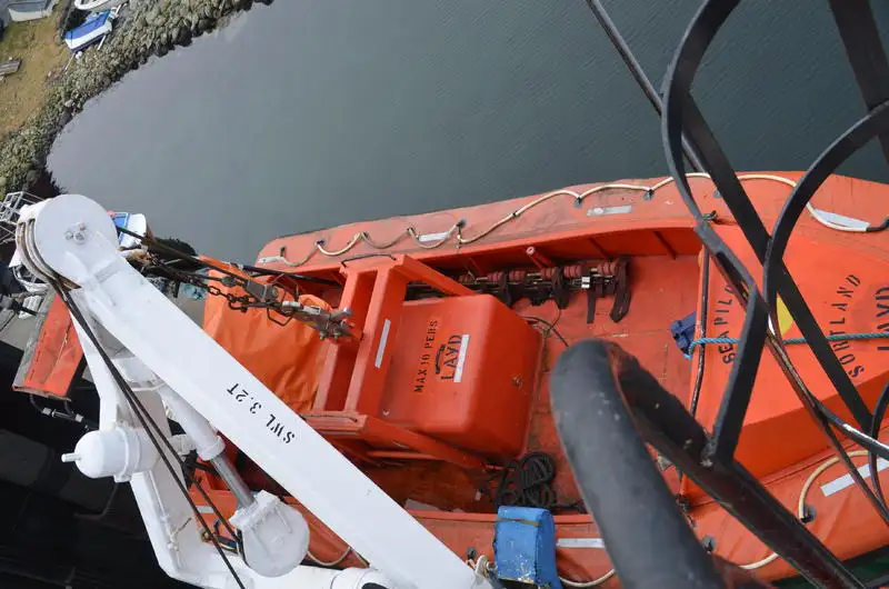 Kapal penarik keur dijual