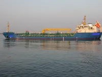 Kapal tangki bahan bakar keur dijual