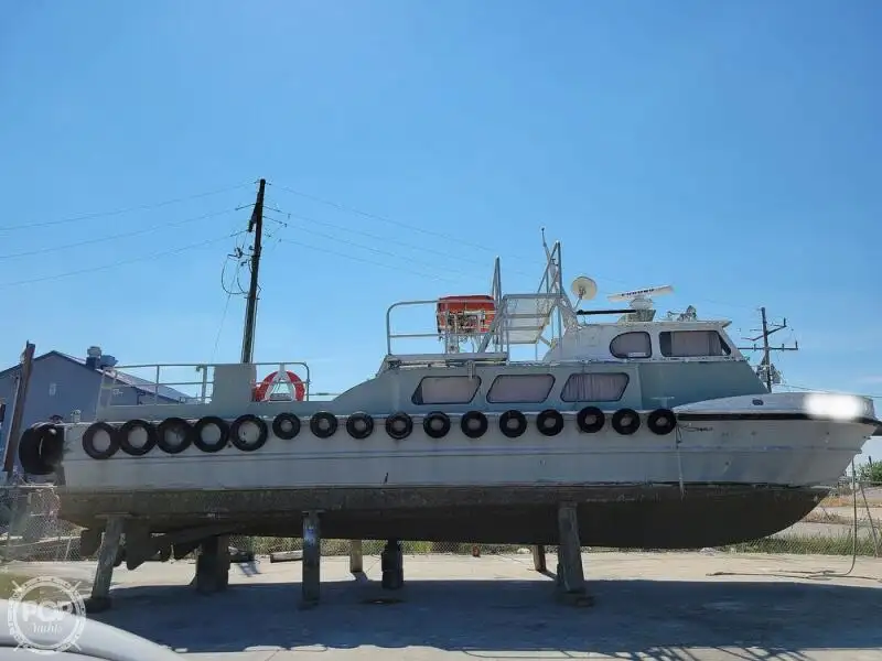 Kapal kru keur dijual