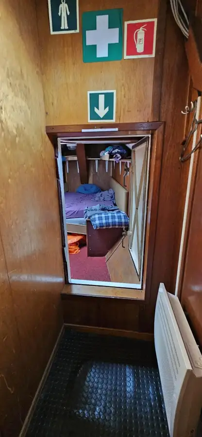 Kapal penarik keur dijual