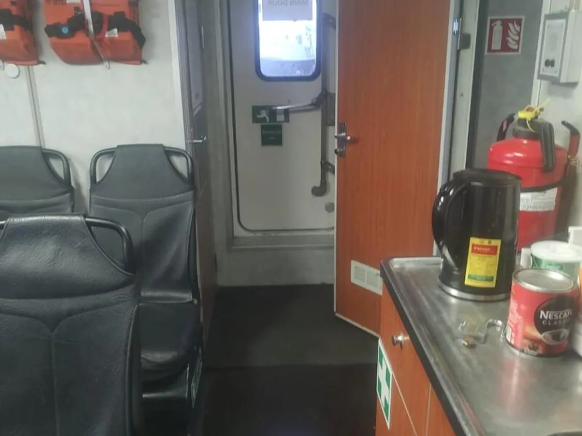 Kapal kru keur dijual